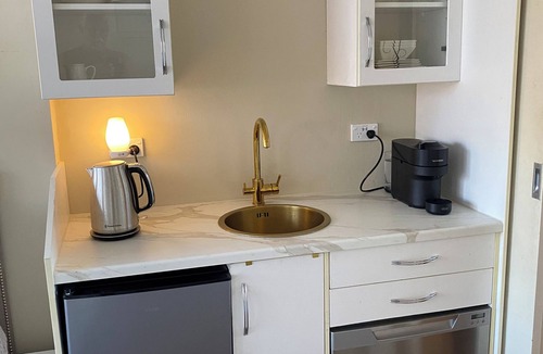 Marino Apartment | Marino Seaside Studio Getaway