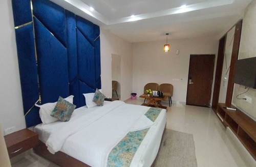 Malihabad Resort | MARINO WATERPARK AND RESORT