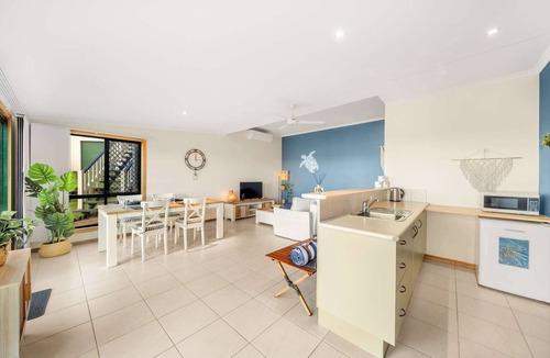 Maroochy River House | Maroochy River Treetop Haven - Dog-Friendly Stay