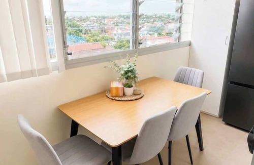 Maroubra Apartment | Maroubra Central Apartment w/Balcony & Fast WiFi
