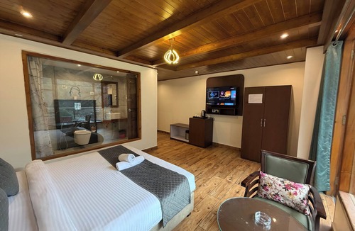 Kasol Hotel | Marvelous 9-bedroom hotel with AC in scenic Kasol