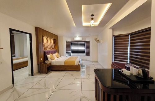 Palakkad Hotel | Mayo Suite