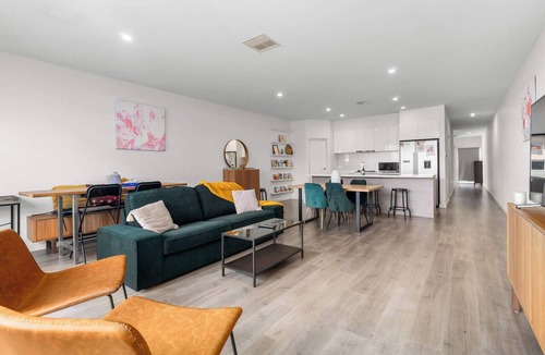 Plympton House | Mellow&Modernized Townhouse-3Beds-Quiet-Anzac Hwy