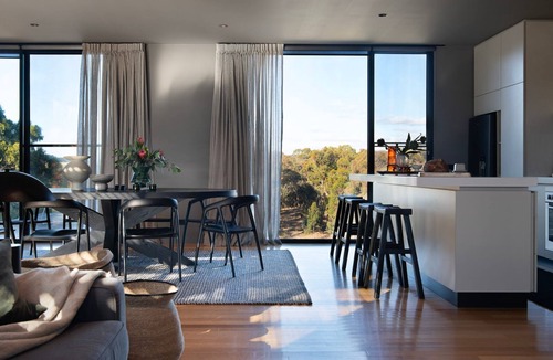 Porcupine Ridge House | Merinda - Paul Bangay Design Garden Luxury Retreat