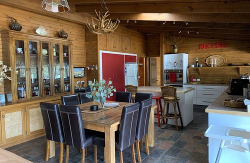 Taylor Bay House | "MERRIVALE" ABSOLUTE UNOBSTRUCTED WATER VIEWS