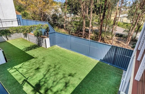 Milton House | Milton Brisbane Gem Walk to Suncorp Stadium Cafes 5 Min drive to Gabba Stadium