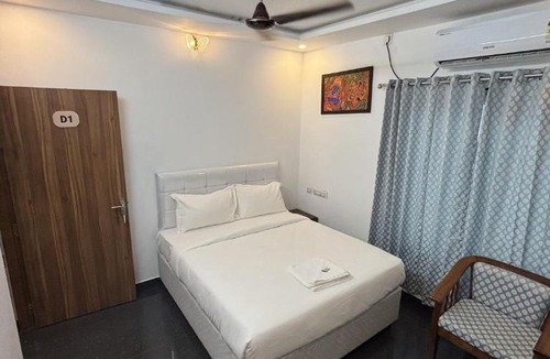 Alwaye Hotel | MIRACLE Inn