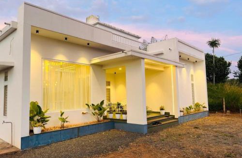 Kalpetta House | Mistora Stays 2BHK Private villa