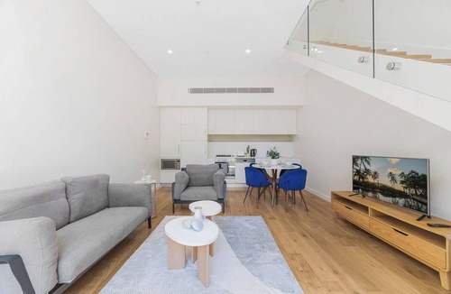 Macquarie Park Apartment | Modern Garden Apartment Near Macquarie Centre & Metro W Pool ,Gym, Playground