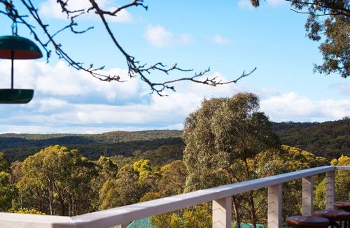 Hepburn Springs Cottage | Monigatti Cottage- enchanting cottage with beautiful garden and stunning views