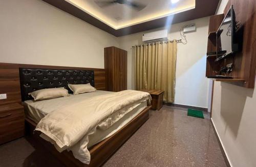 Dhunar Gaon Resort | Moonlight Guest House