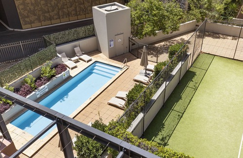 Perth Central Business District Apartment | Mounts Bay Stay Two Bedroom Apt. Near Kings Park - Free Parking - Wi-Fi