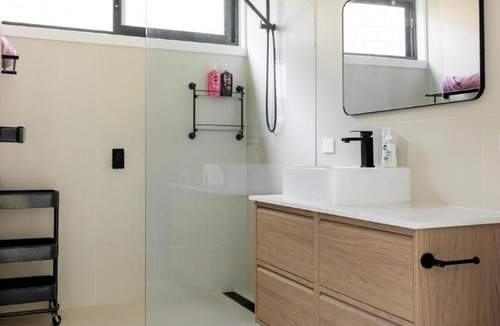 Mandurah House | N1 Peaceful Haven Spacious Private Ensuite