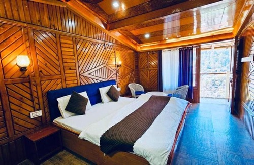 Nainital Bed & Breakfast | Naini Hill View Boho