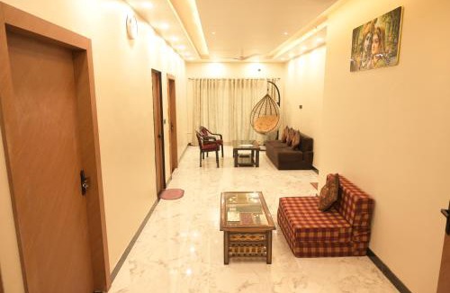 Lanka House | Nandi Niwas I Luxury Stay Near Sankat Mochan