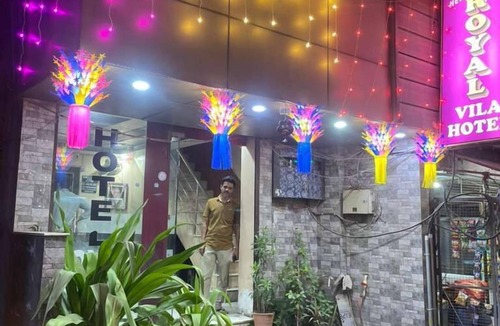 Kanpur Hotel | New Royal Vila Hotel