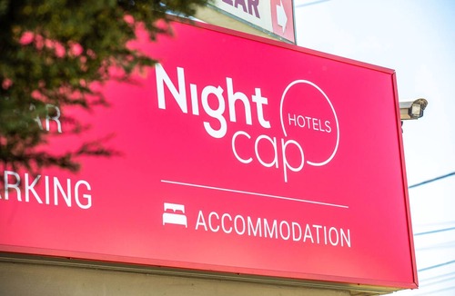 Coolaroo Hotel | Nightcap at Coolaroo Hotel