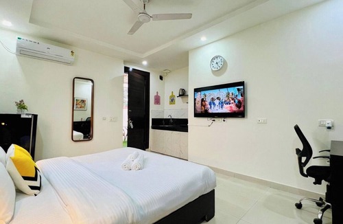 New Delhi Hotel | Nik Banquet Hall Chhatarpur Delhi