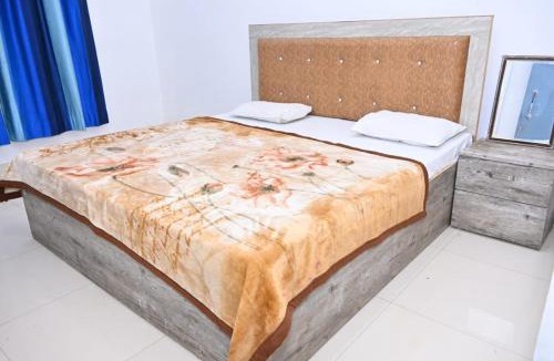 Aonla Hotel | Nirmala Garden
