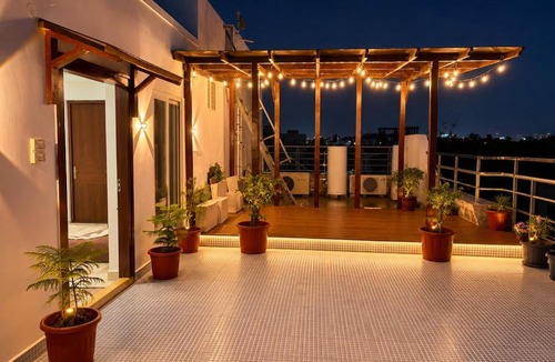 Sadras House | Nirupama's Beach View Pent House