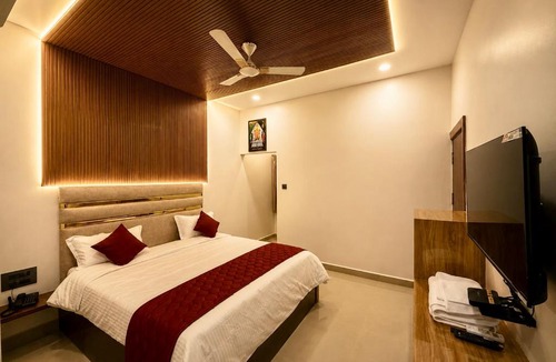 Thiruthani Hotel | NSK Residency