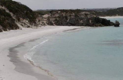 Newland House | Oceanfront Getaway on Kangaroo Island in Vivonne Bay, South Australia