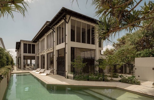 Sunshine Beach House | Oceanfront Retreat on Belmore