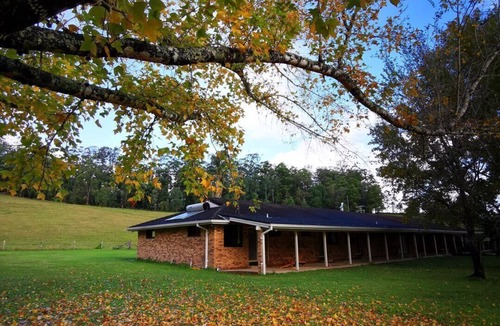 Boolambayte House | OCT Forest lodge retreat homestead 20 people