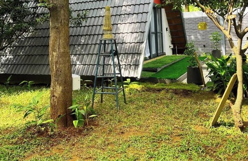 Ramanagara Ski Chalet | Oh - Bali Villa by Travent Mug