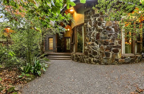 Olinda Apartment | Olinda Birch by Ready Set Stay