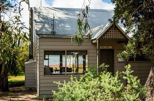 Forge Creek Apartment | Omeo - 1 Nt(waterfront)