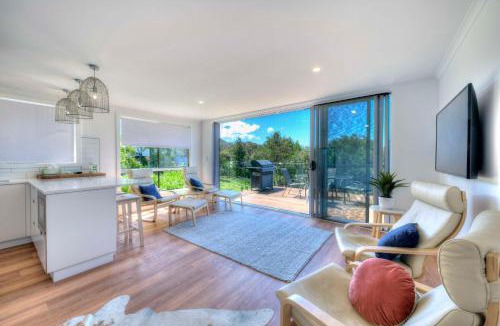 Coles Bay Apartment | On the Beach 2