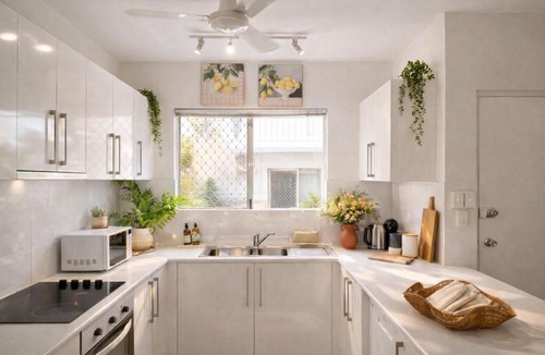 Parap Apartment | Opp Parap Mkts Ideal for tradies and nurses
