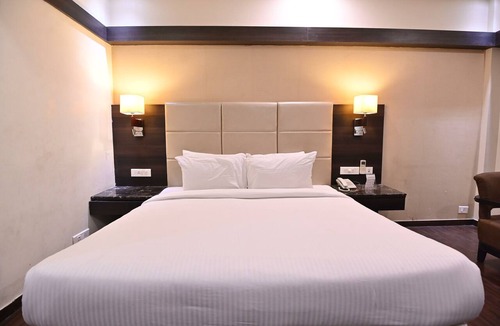 Kanpur Hotel | Orient Resort