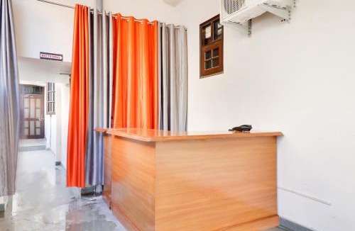 Gomti Nagar Hotel | OYO Flagship Kamakshi Villa
