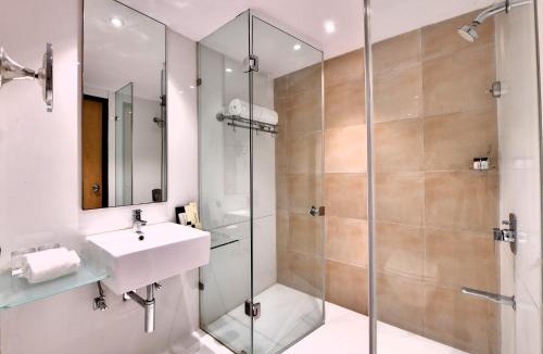South West Hotel | Pacefic Suites Hotel By IGI Airport