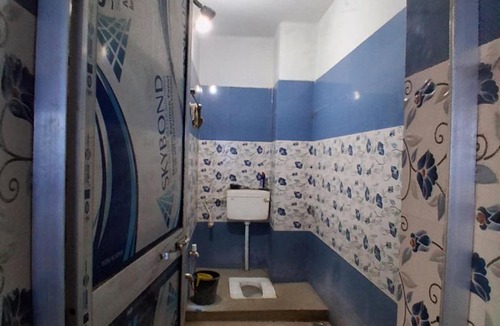 Deoghar Bed & Breakfast | Paras home