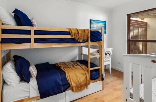 Aldinga Beach House | Park View - 4 Bedroom, 2 Bath, pool