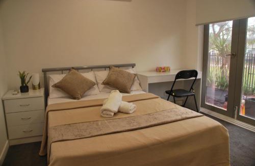 Pascoe Vale South House | Pascoe Vale South, Vic, Australia stay with Domi