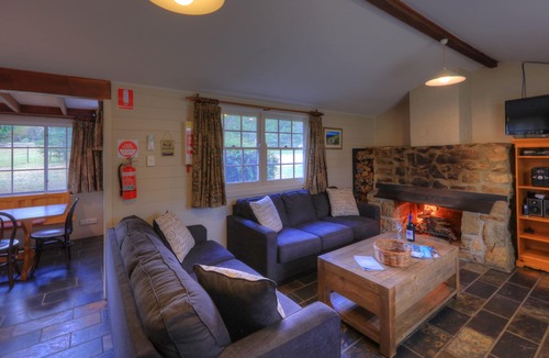 Crackenback Cottage | Pender Lea Chalets - The Hilton
