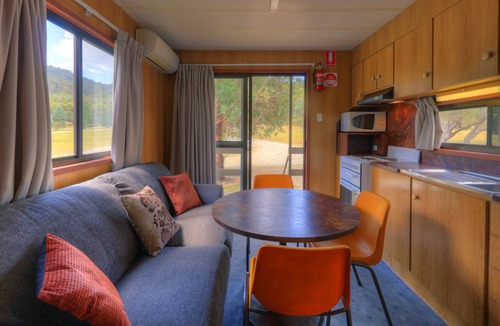 Crackenback Cabin | Pender Lea, independent park cabin