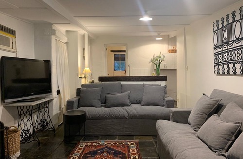 Upper Wakefield Cottage | Peppertree Cottage in a beautiful Rural Setting