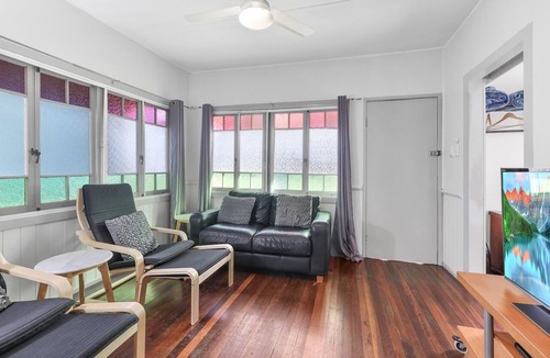 Amity Point House | Perfect for retired folk, Fisherman & Small families