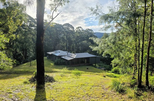 Upper Orara House | Pet-Friendly 150-Acre Bush Retreat 3BR Home Nature Trails & Privacy