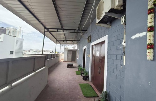 Coimbatore Apartment | Pet friendly cozy 1 BH for couples/families/groups