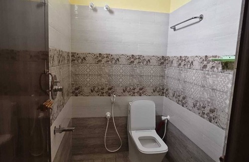 Coimbatore Apartment | Pet friendly cozy 1 BH for couples/families/groups