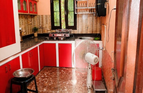 Pithoragarh House | Pet-Friendly Mountain Homestay with Kitchen with scenic view