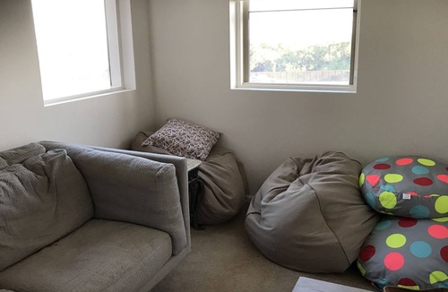Peterborough House | Peterborough Foreshore Holiday Accommodation