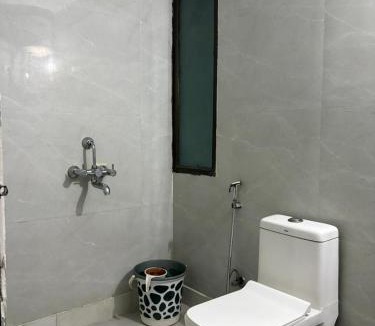 Greater Noida Hotel | PLAY HOTEL BLU MOON couple friendly