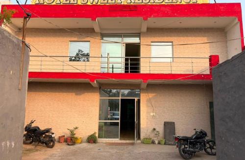 Greater Noida Hotel | PLAY HOTEL SWEET RESIDENCY budget friendly